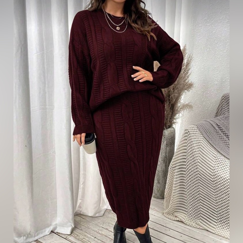 Burgundy two piece knitted set